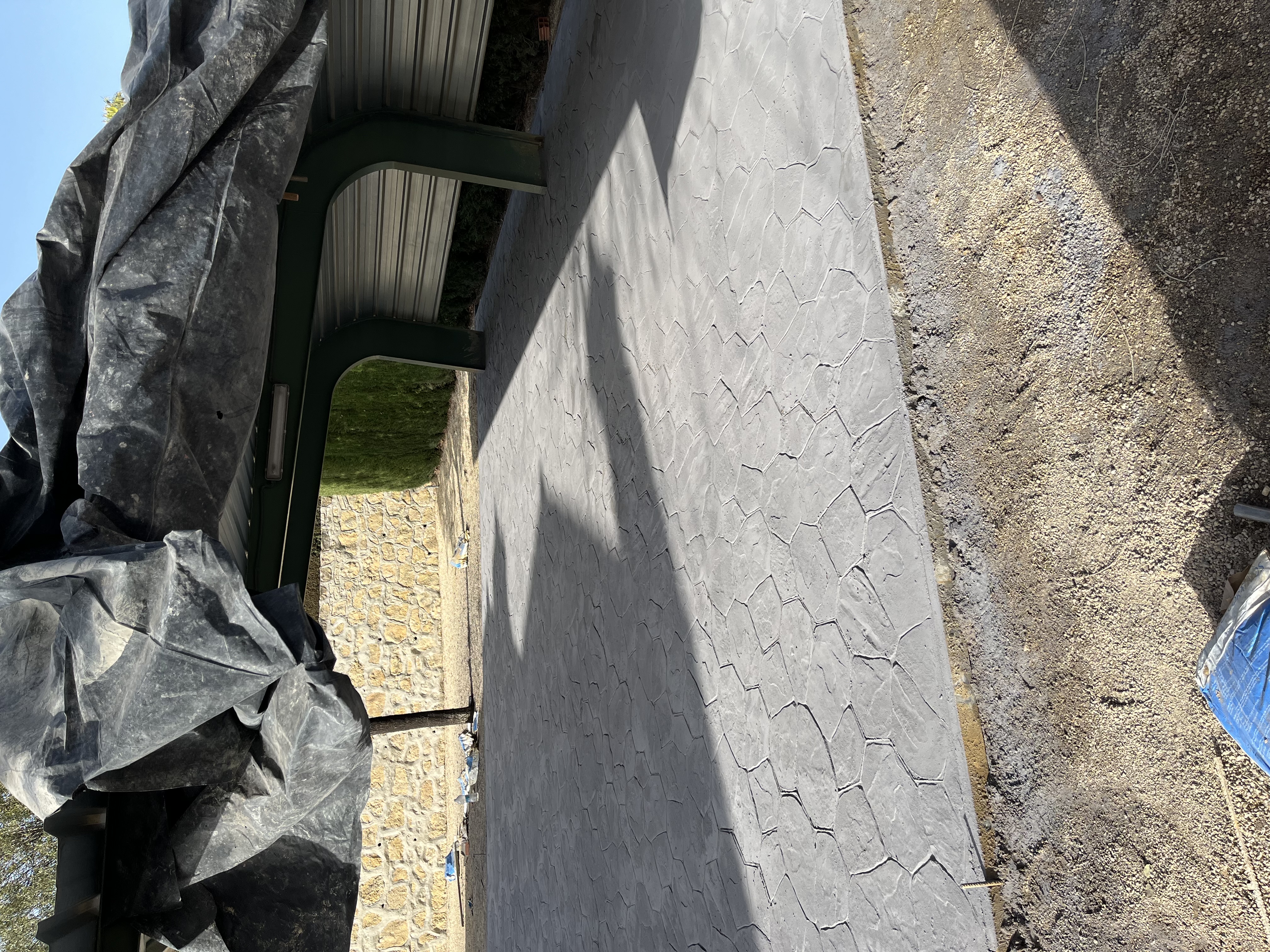 Proceso de estampado del hormigón impreso piedra